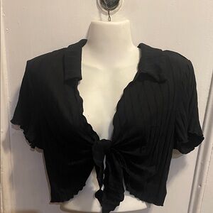 SHEIN Black Tie-Front Women's Crop Top 2X